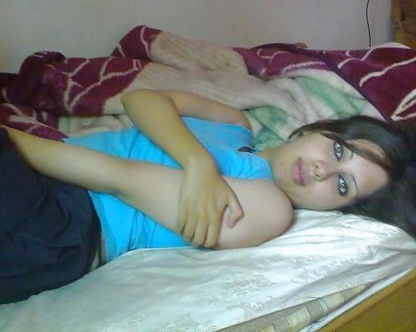 25P Cum on her face 2