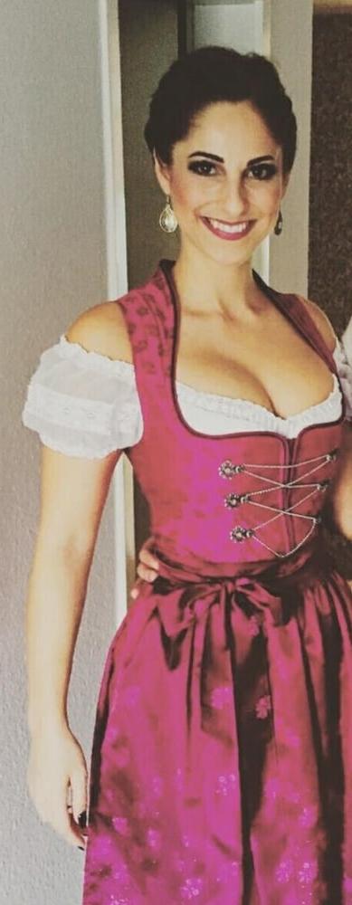 25P Sexy Dirndl Girls 385