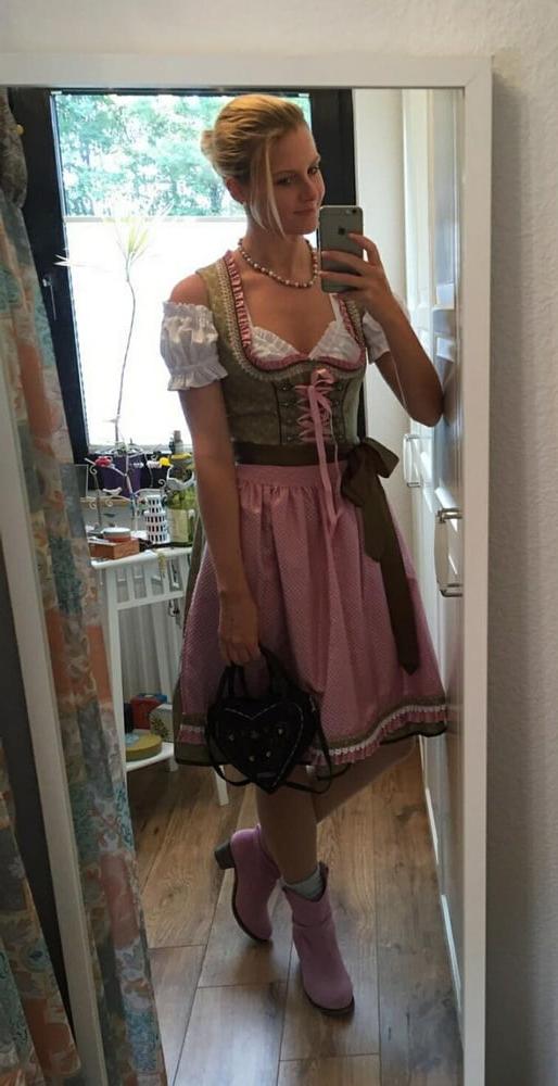 25P Sexy Dirndl Girls 385