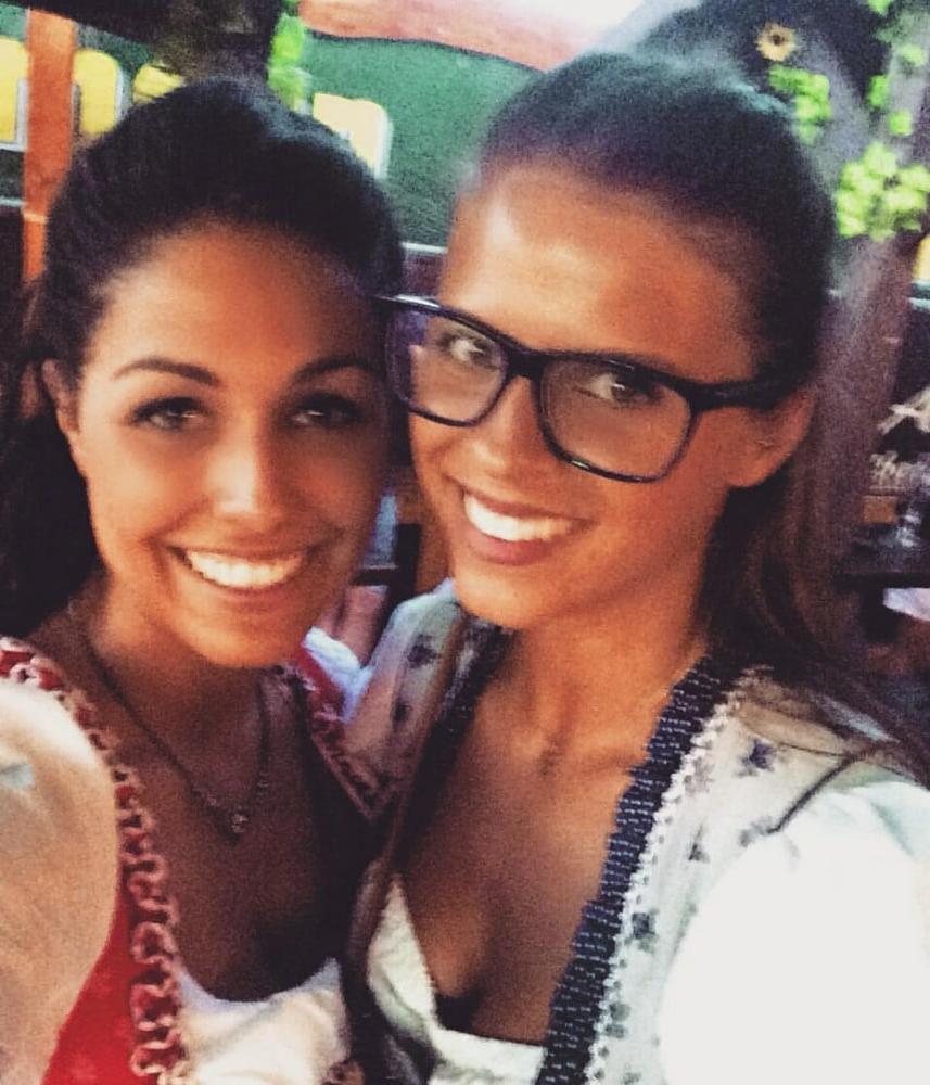 25P Sexy Dirndl Girls 383