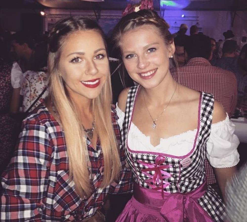 25P Sexy Dirndl Girls 384
