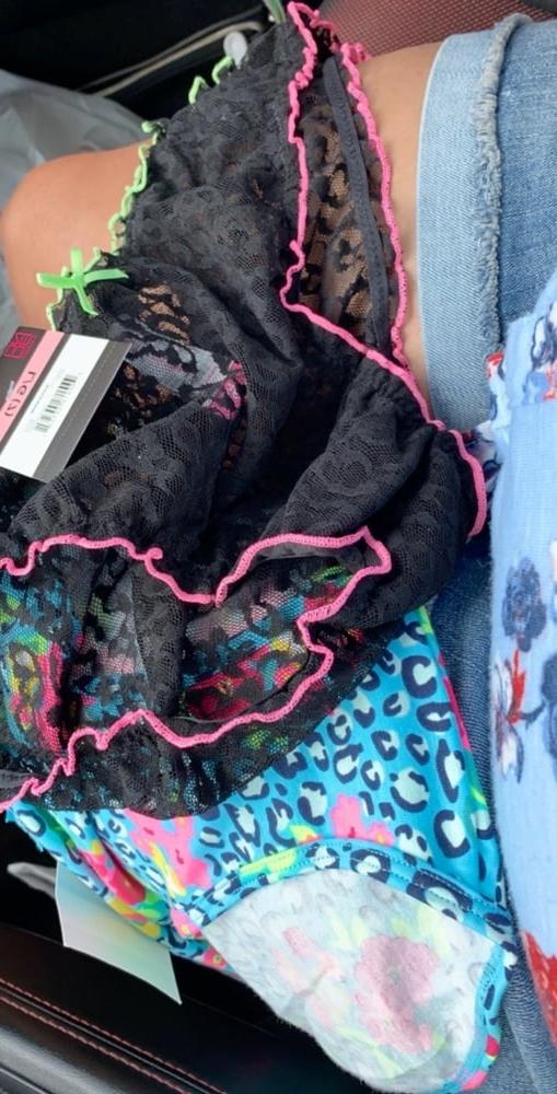 25P chubby latin milf bra and panties