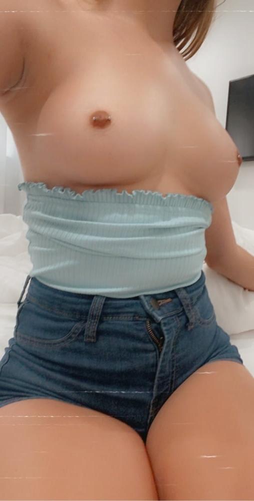 15P Hot sexy  private selfie Pics