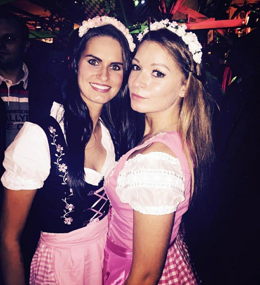 25P Sexy Dirndl Girls 381