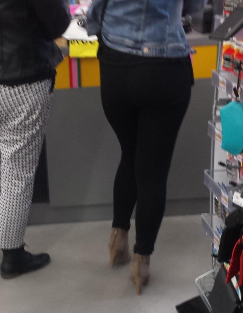 25P hot girl with high heels and high heels sexy ass and face