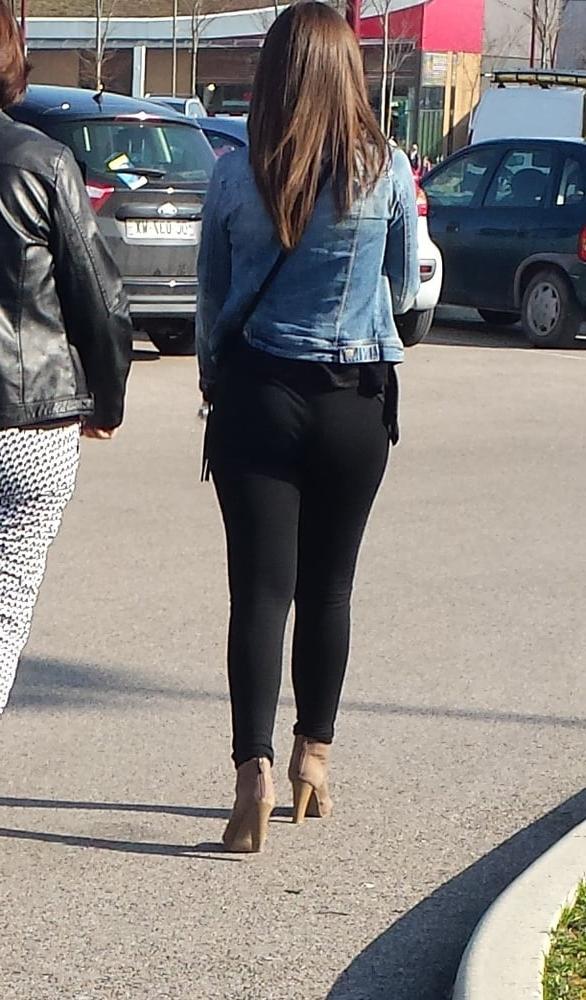 25P hot girl with high heels and high heels sexy ass and face