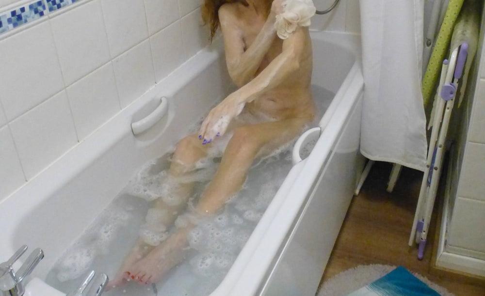 23P Janet in the bath