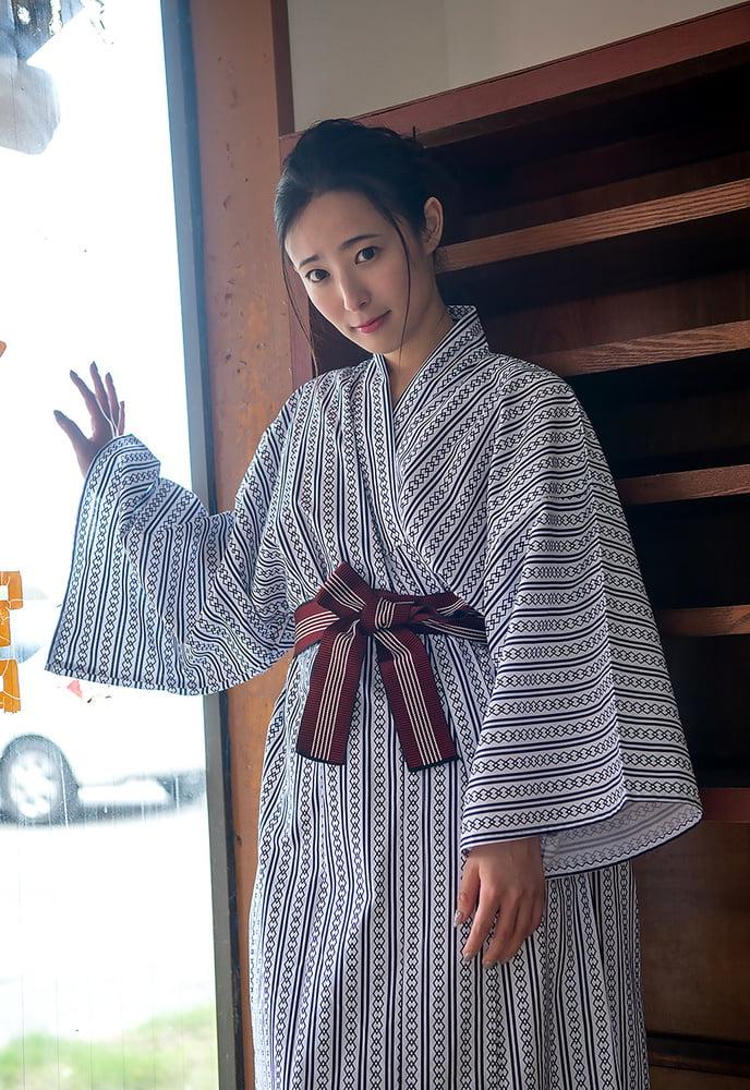 11P Japanese girl 4