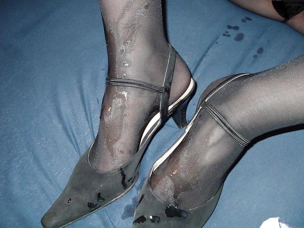 24P Sperma auf Nylons!
