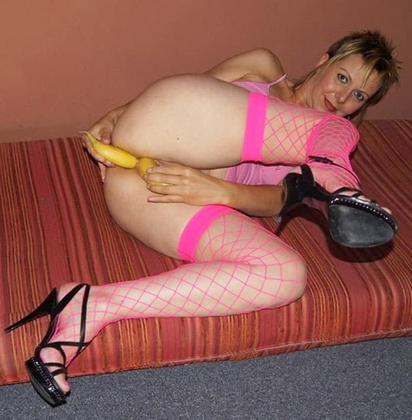25P Girls I Like 148, Girls and their Toys