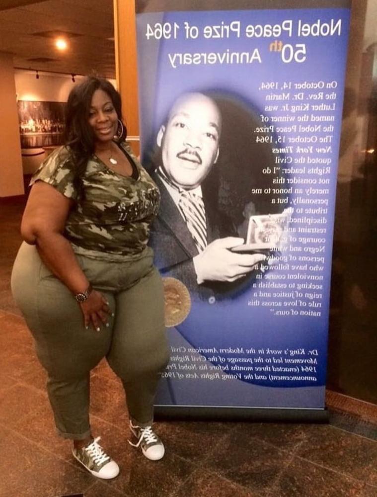 25P BBWs And Thick Girls 48