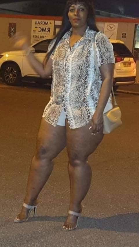25P Good Lawd She's Thick 01