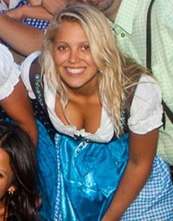20P Sexy Dirndl Girls 372