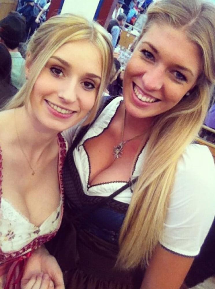 25P Sexy Dirndl Girls 375