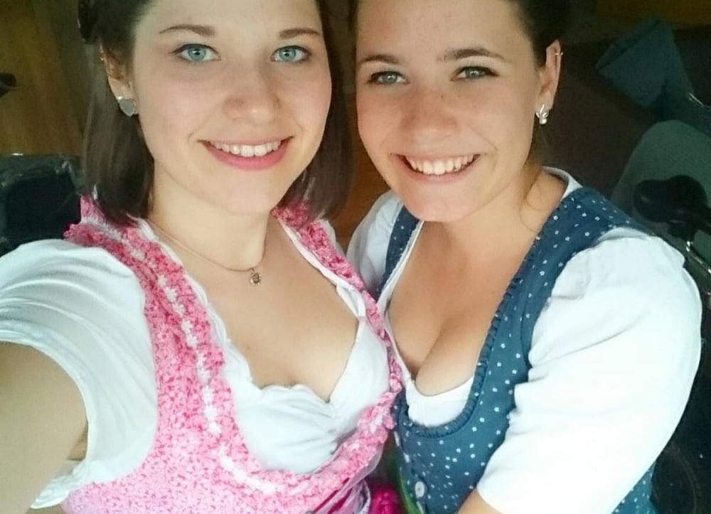 25P Sexy Dirndl Girls 375