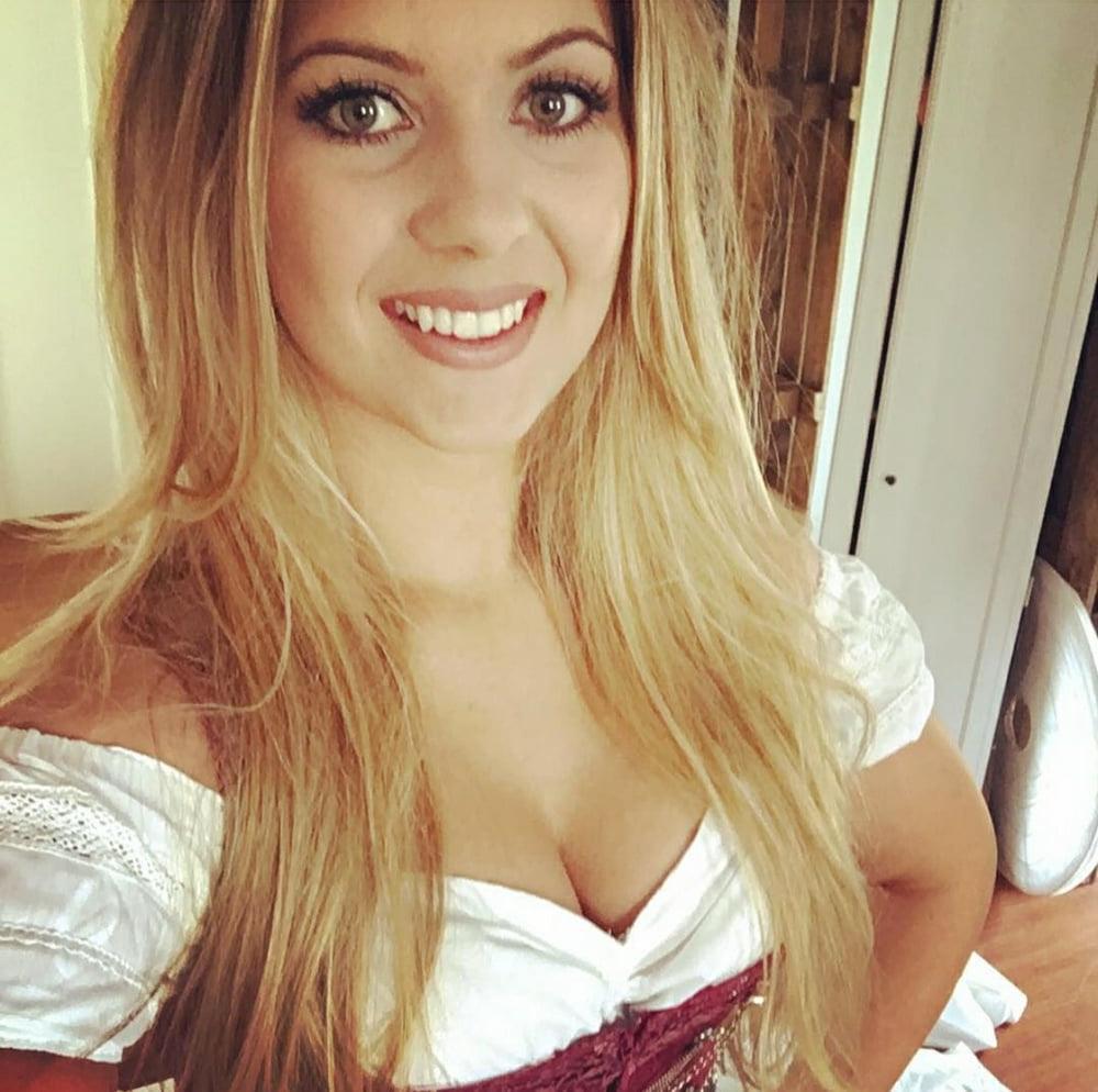 25P Sexy Dirndl Girls 375