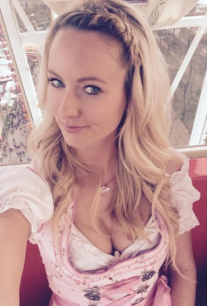25P Sexy Dirndl Girls 375
