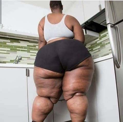 25P Good Lawd She's Thick