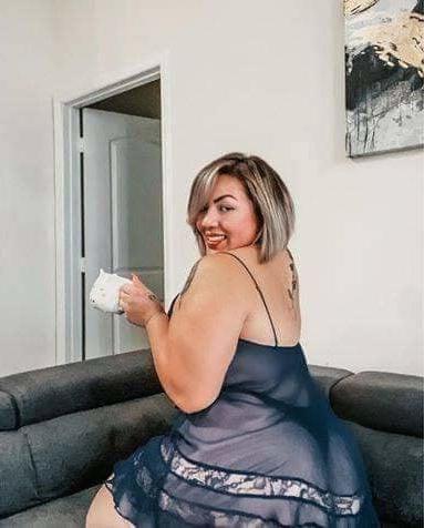 25P Good Lawd She's Thick