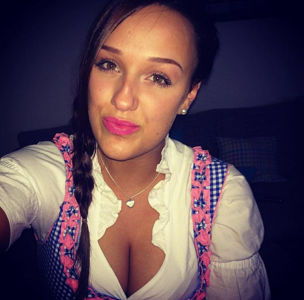 25P Sexy Dirndl Girls 373