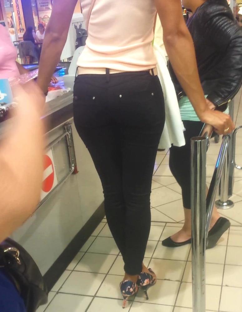 22P sexy tight ass in high heels so hot girls