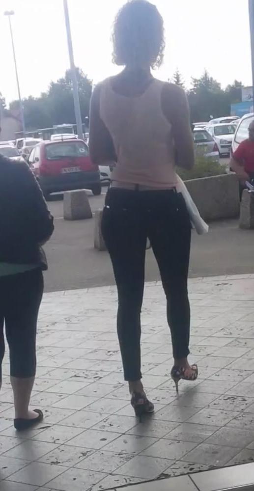 22P sexy tight ass in high heels so hot girls