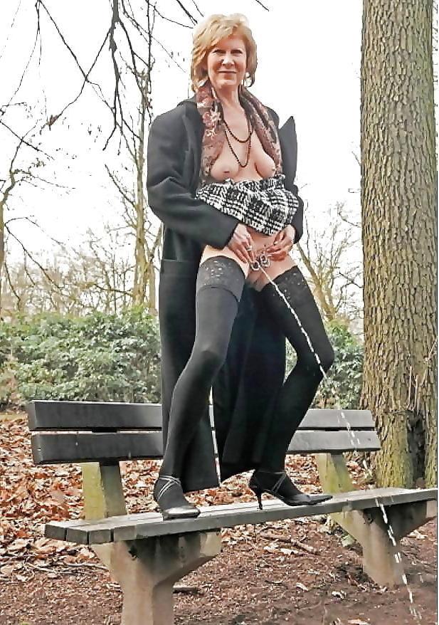 25P Pee Pee Girls IV