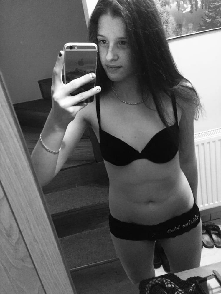 25P Hungarian Girls NN