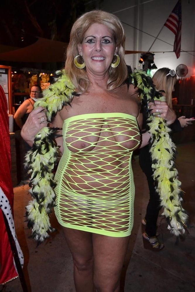 25P MILF_GILF-Cougars