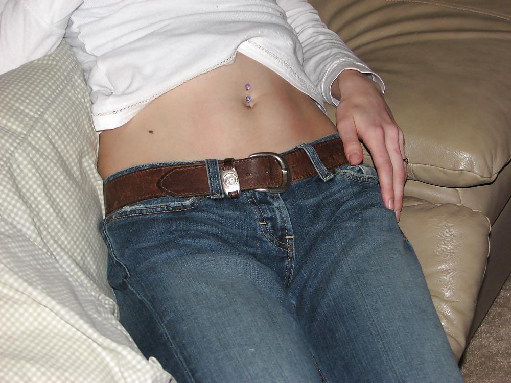 25P My 25yo girlfriend in and out of jeans, sexy pussy