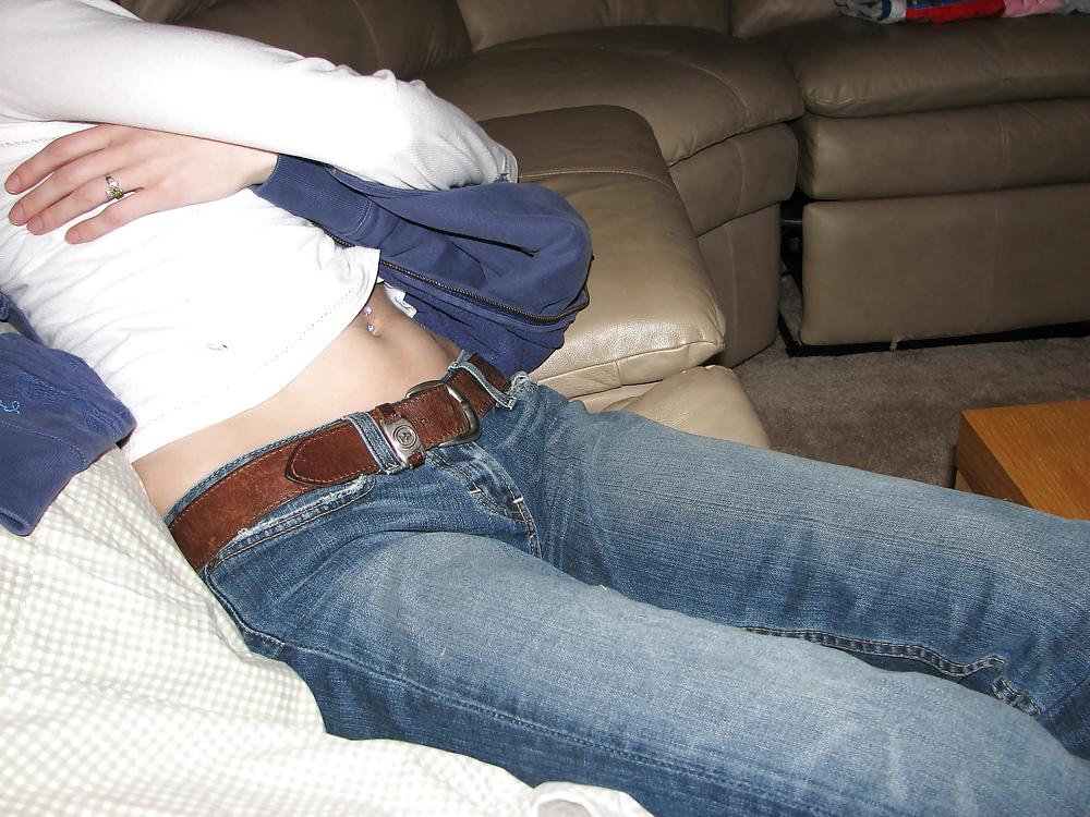 25P My 25yo girlfriend in and out of jeans, sexy pussy