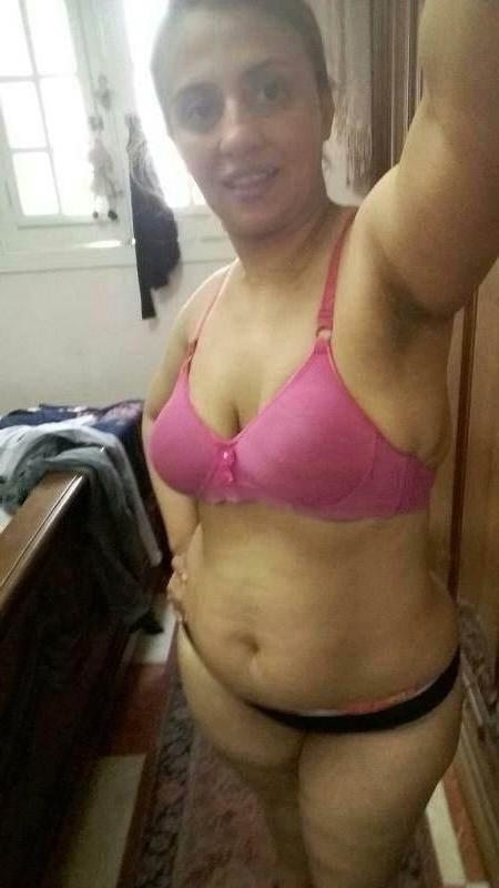 25P Arab girls