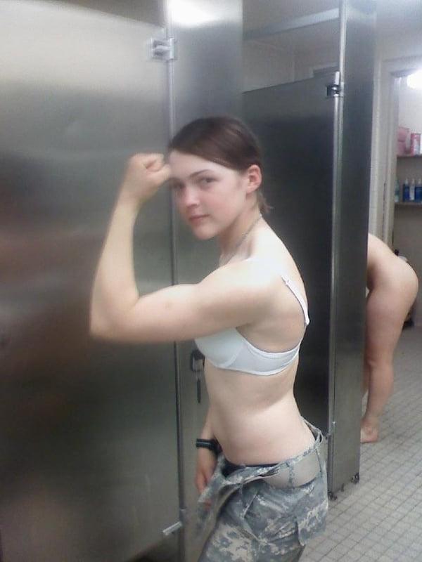 17P Locker room girls