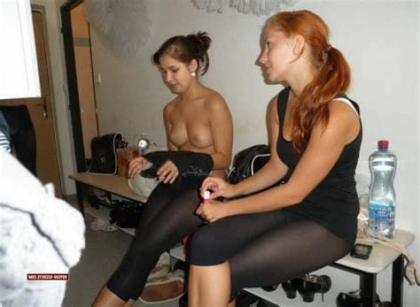 17P Locker room girls
