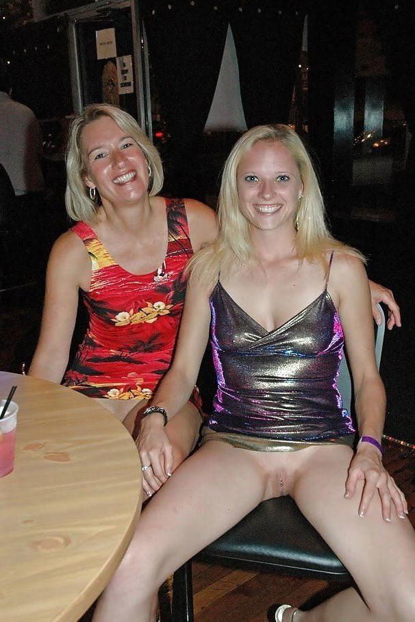 25P Girls I Like 145, Upskirts