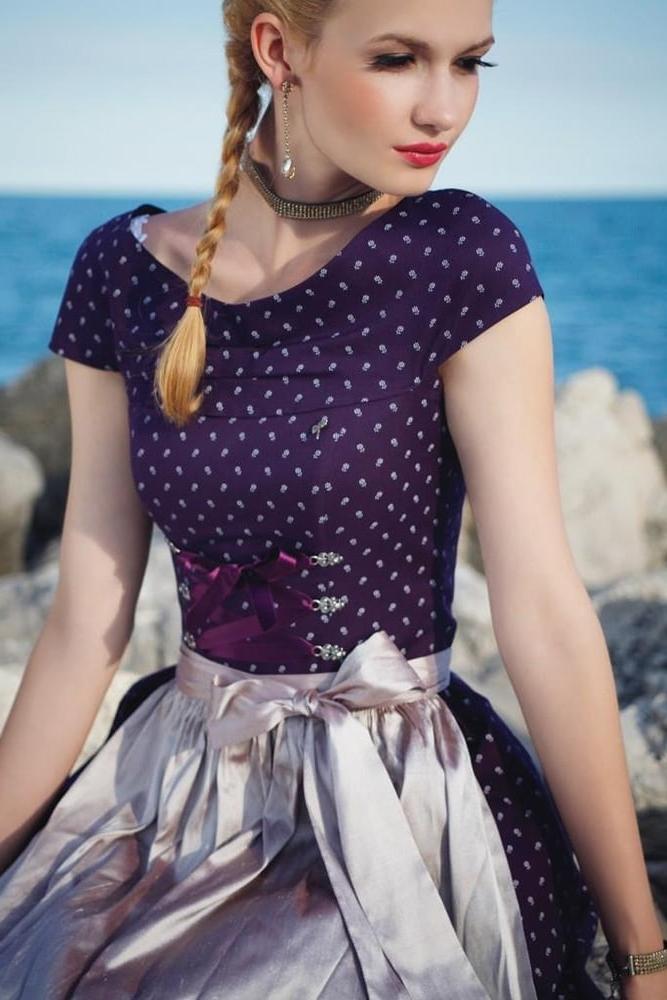 25P Sexy Dirndl Girls 369