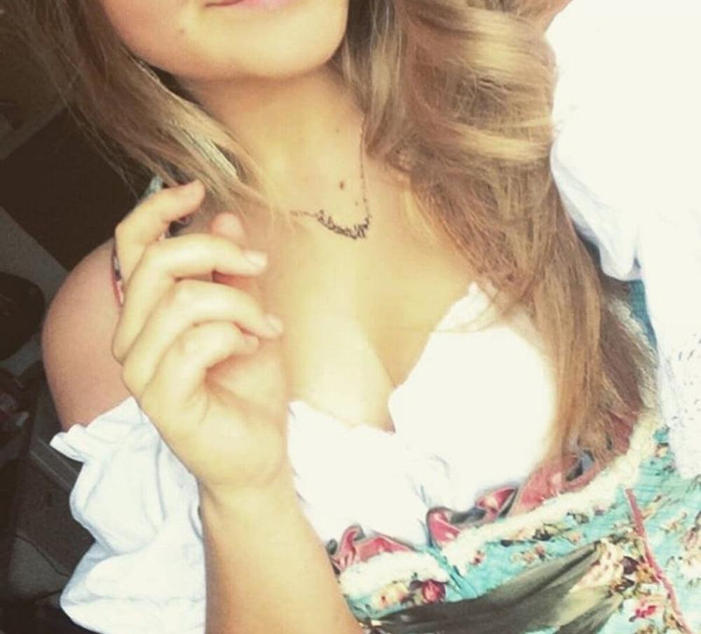 25P Sexy Dirndl Girls 370