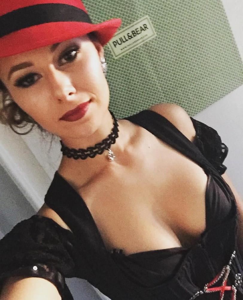 25P Sexy Dirndl Girls 370