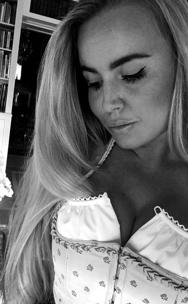25P Sexy Dirndl Girls 370