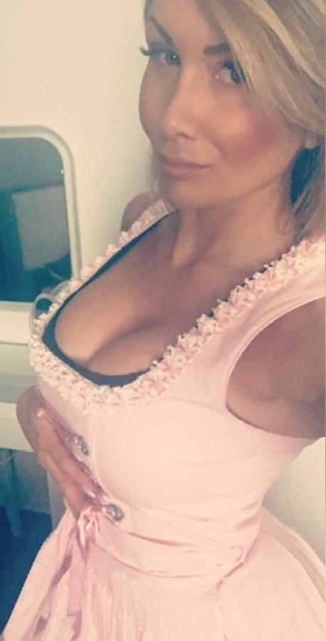 25P Sexy Dirndl Girls 370