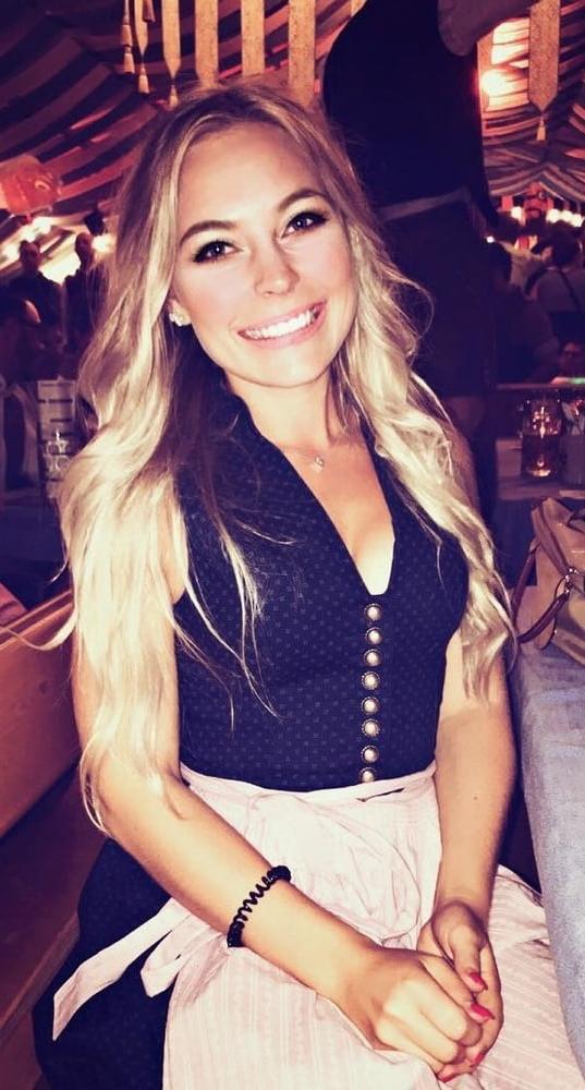 25P Sexy Dirndl Girls 370