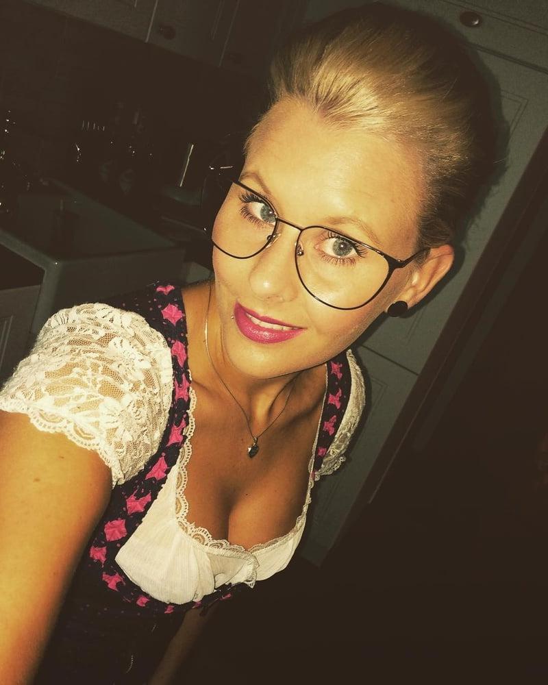 25P Sexy Dirndl Girls 368
