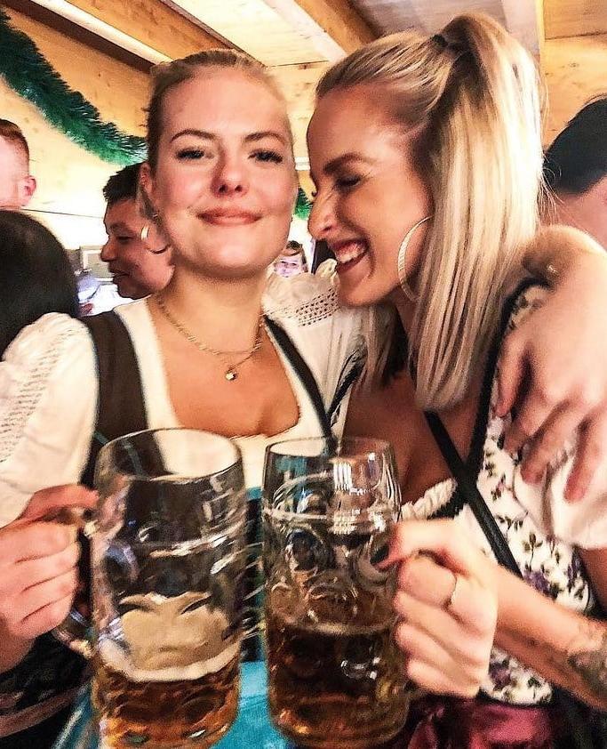25P Sexy Dirndl Girls 368