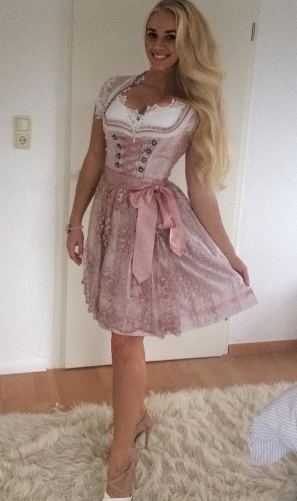 25P Sexy Dirndl Girls 368