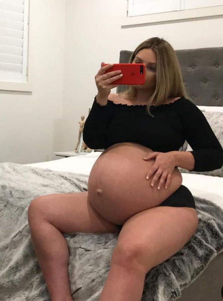 11P Pregnant, hot, wet