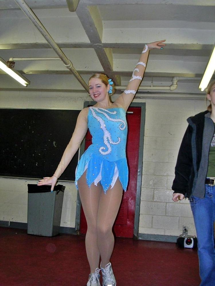 15P Random Casual Candid Provocatively Posing Cheer Girls