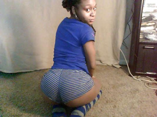 22P More thick hoes