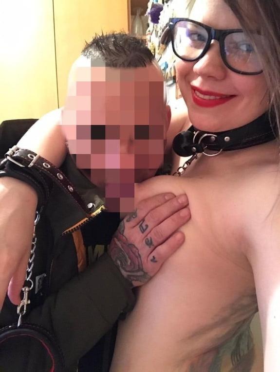 15P blonde ex girlfriend