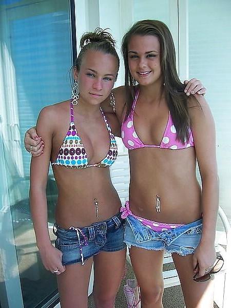25P Nice girls and lady's in bikini