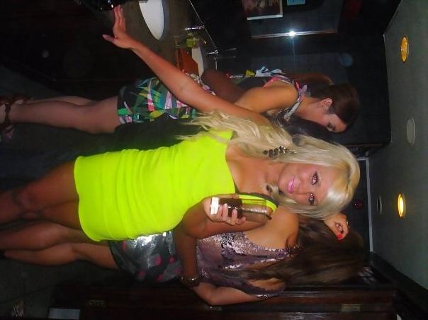 25P Teen slut olivia PLEASE CUM ON HER